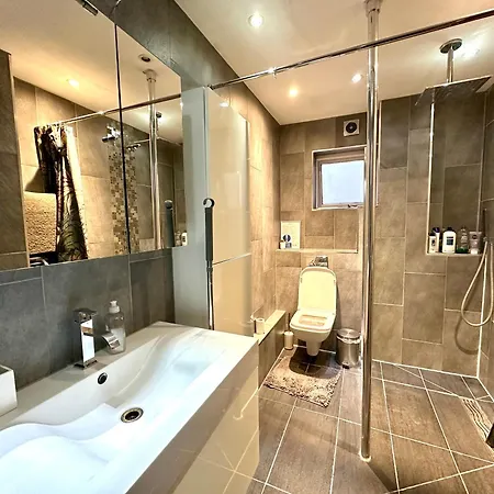 Laburnum House-Comfortable Rooms Near City Of London Exterior photo